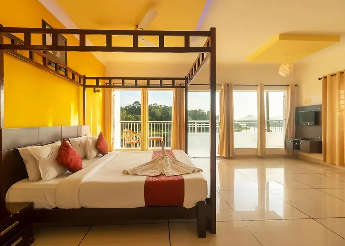 Karapuzha Village Resort