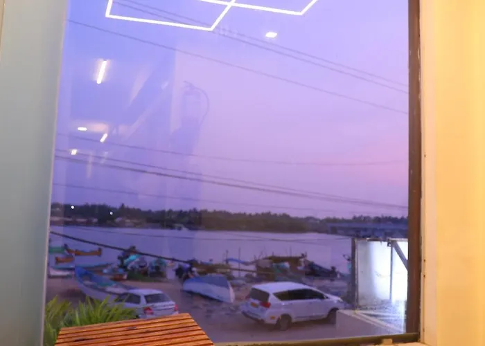 Hotel Annai Bay