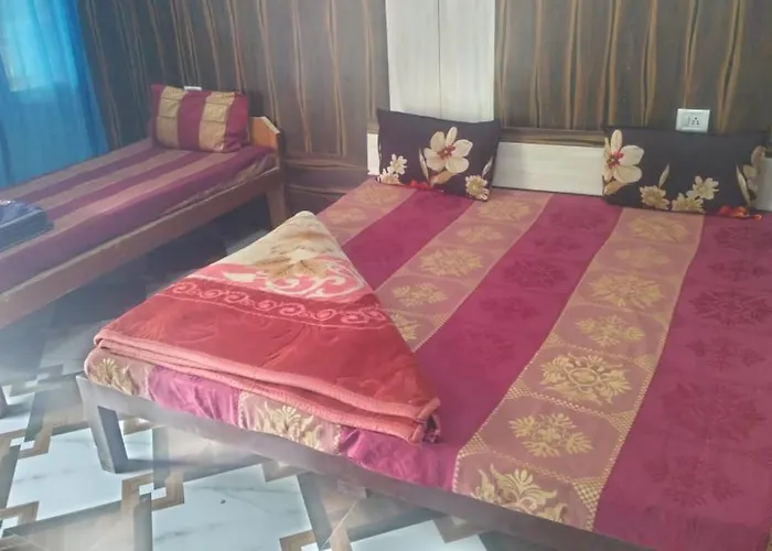 Hotel Prabhat & Resturent