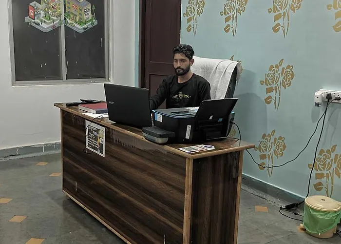 Hotel O Grand Stay Bhopal