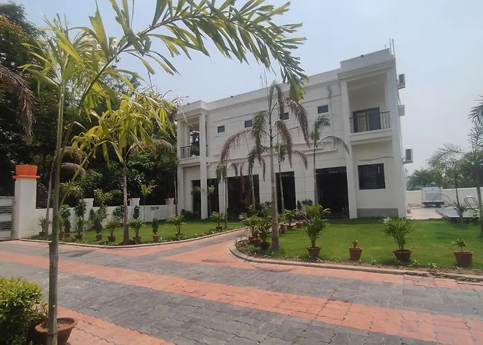 Rajbari Resort