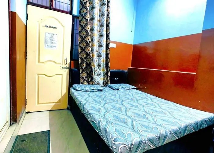 Mall Road Hotel Shambhu Darjeeling - Prime Location - Near Chauk Bazar - Best Hotel In Heart Of Tiger Hill City