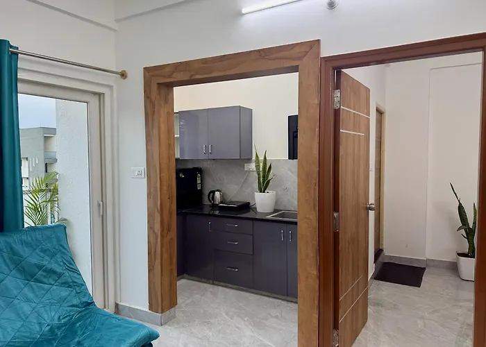 Truelife Whitefield - Premium 1 Bhk Apartments - Prime Location - Easy Access To Main Rd - Metro - Itpl - Fast Wifi - Kitchen - Smart Tv - Power Backup - Park - Garden Views