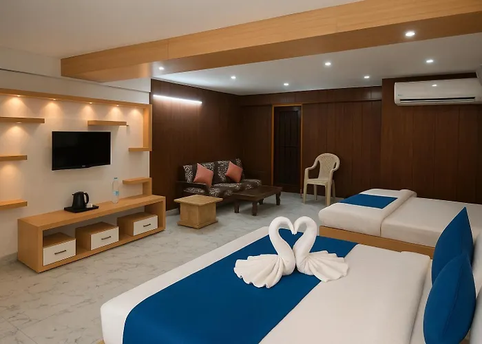 Hotel Rajnandani Palace Ayodhya By Iq Hotels - A Regal Stay Just Steps From Ram Mandir