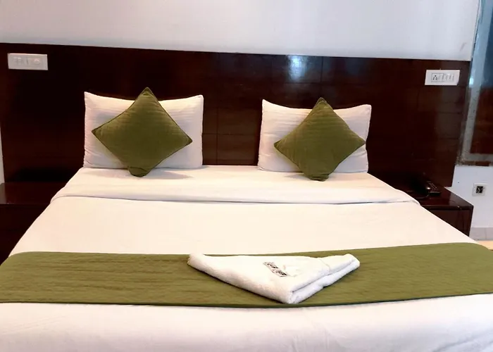 Hotel Grand Grace Plaza Near Igi Airport