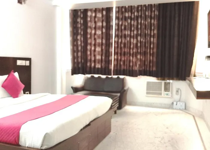 Hotel Grand Grace Plaza Near Igi Airport