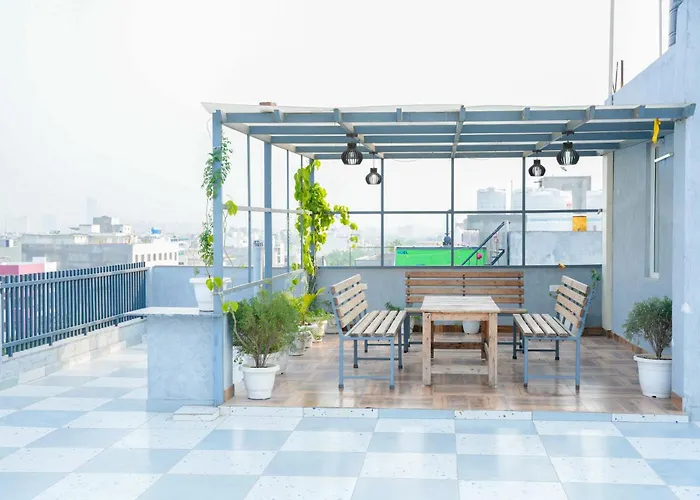 Serviced Luxury Suites With Kitchenette & Balcony At Sector 45