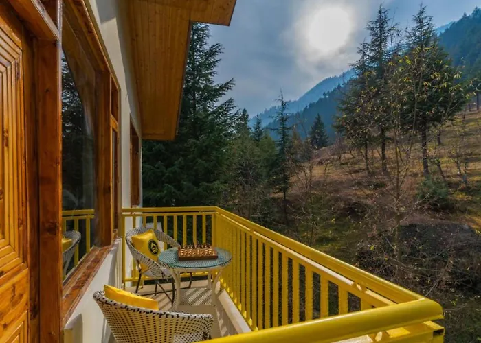 The Hosteller Manali, Old Manali