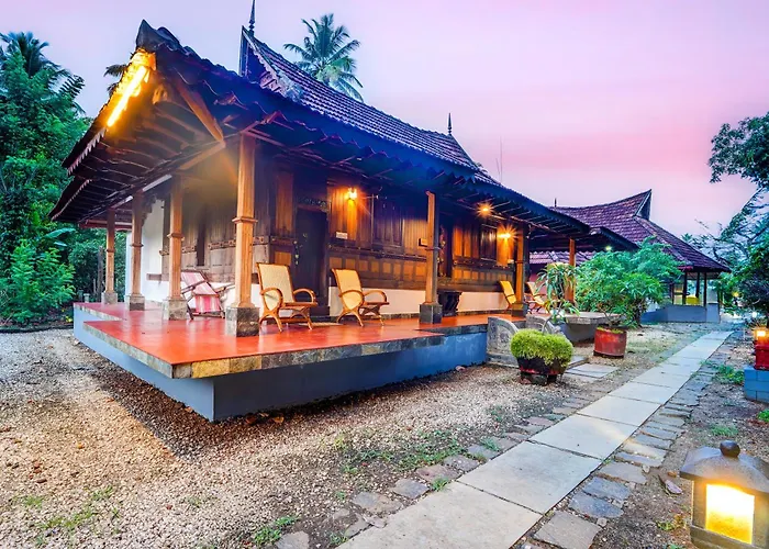 Alaya Stays Palm Dale Heritage Backwater Retreat With Garden & Restaurant