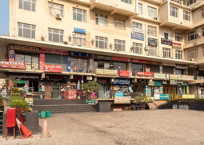 Luxury Apartment Near Pari Chowk