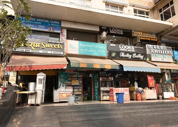 Luxury Apartment Near Pari Chowk