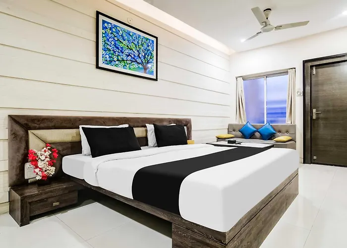 Townhouse Oak Dewas Junction
