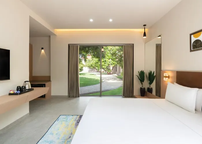 Gir Aatithya Clarks Inn