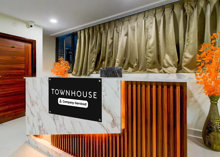 Super Townhouse Kukatpally North Formerly Munagala Arcade