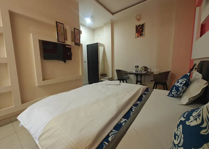 Hotel Pink City