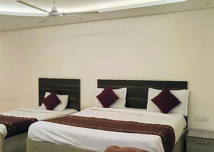 New Family Hotel Sona Just Walkable Distance From New Delhi Railway Station