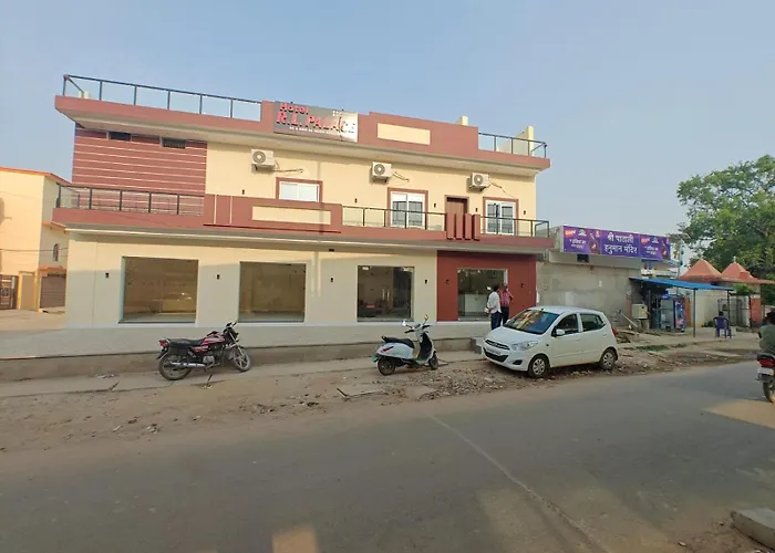 Hotel The R L Palace - "A Luxurious Hotel" 900 Meters From Ram Mandir Ayodhya