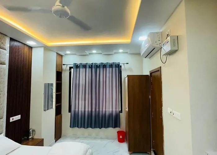 Hotel Shri Goverdhan