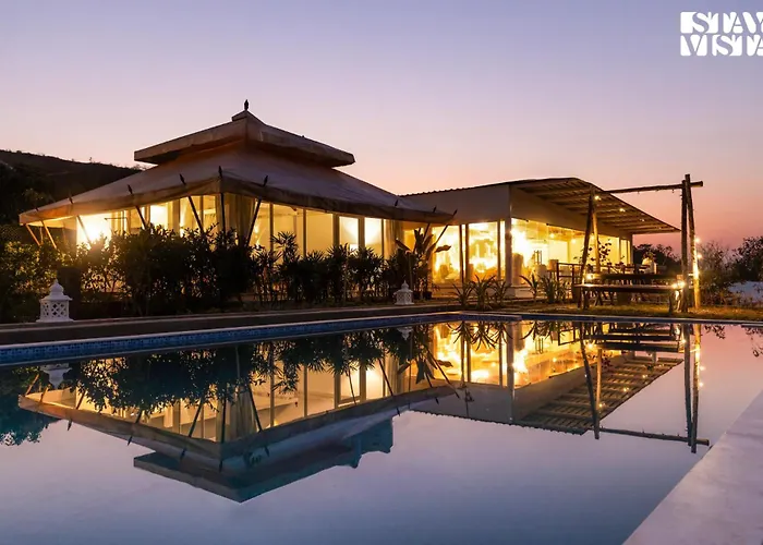 Stayvista'S Vaana - Infinity Pool & Jacuzzi