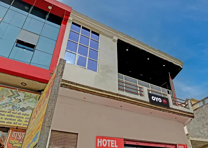 Hotel O Mansarovar