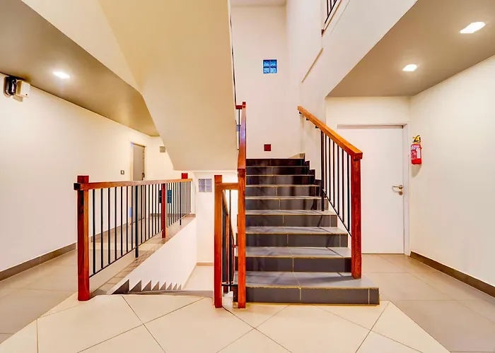 Townhouse Oak Mangalore City Centre Mall