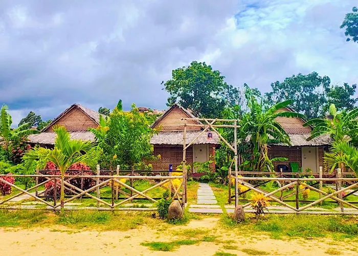 Om Shanti Om Home Stay & Cafe Hampi