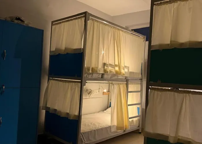 Hogwards Bunk N Beans