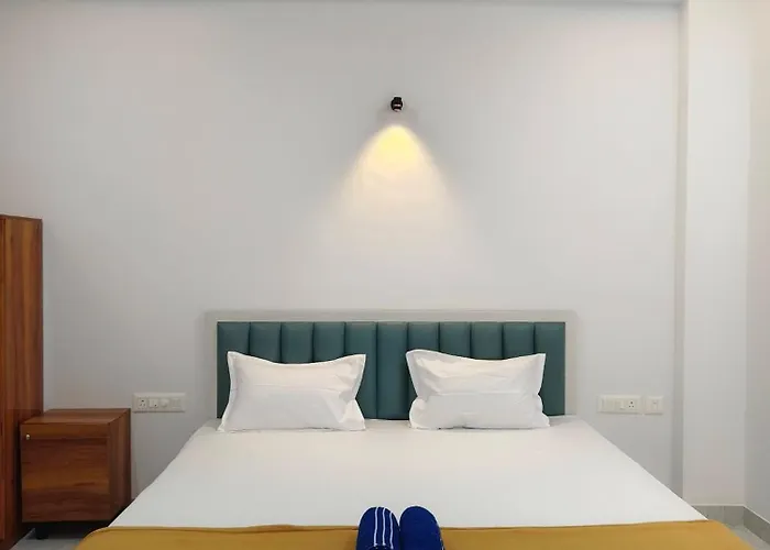Dolphin Bay Resort