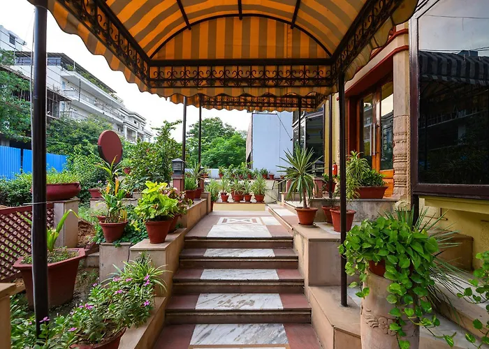 Fabhotel Siris 18 - Aravali Biodiversity Park