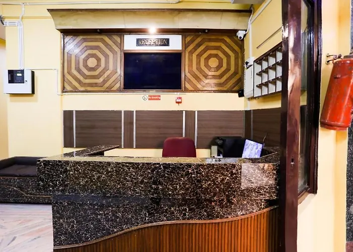 Rrooms Eco Hotel Nimisha