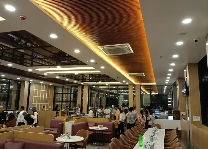 Hotel Comfort Inn Shikrapur