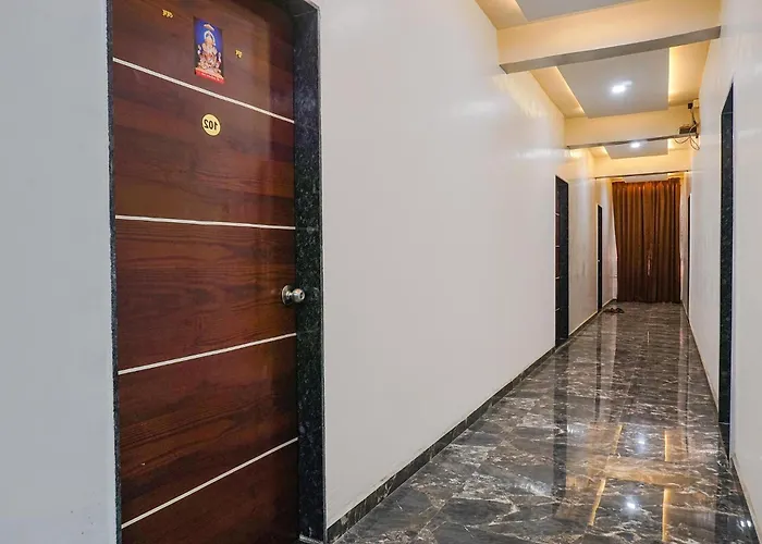 Fabhotel Bliss Executive - Shaniwar Wada