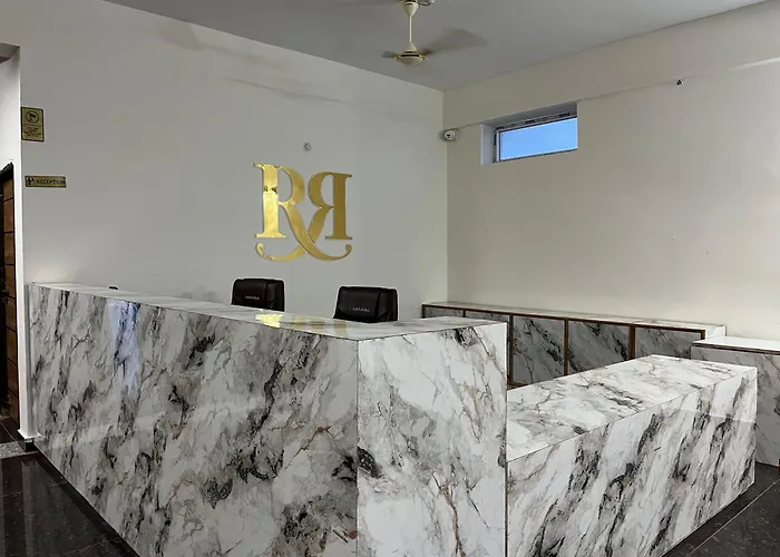 Rr Grand Hotel And Banquet Hall