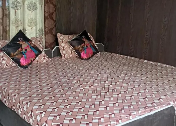 Hotel Poonam Mahal
