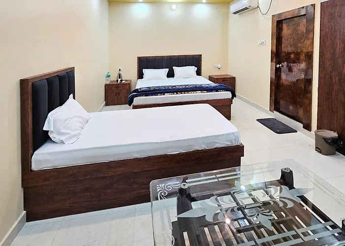 Ojas Royale - Banquet And Hotel