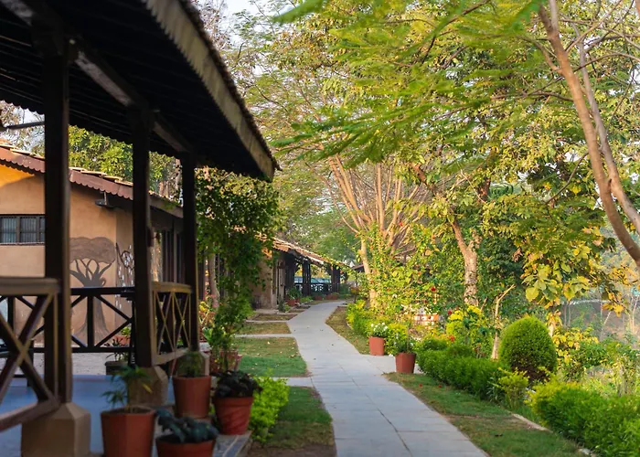 Pachmarhi Ecotel Resort By Vanyum