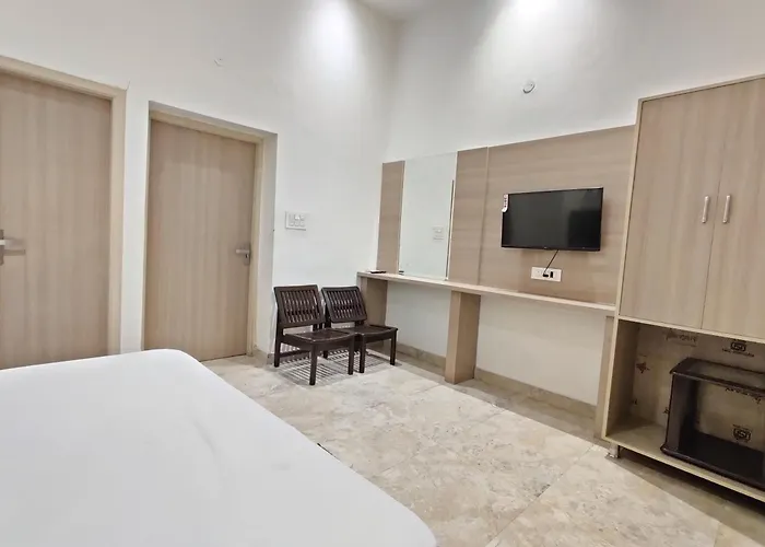 Hotel Thems Homestay