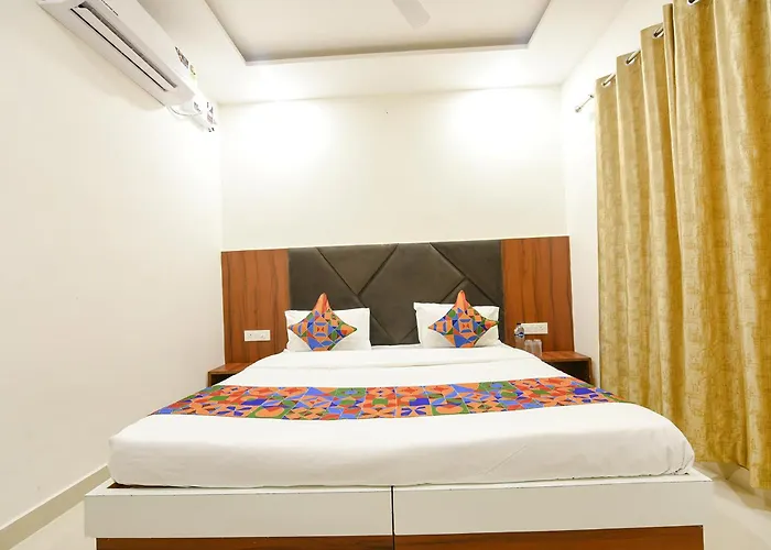 Solace Inn With Lift Near Golden Temple