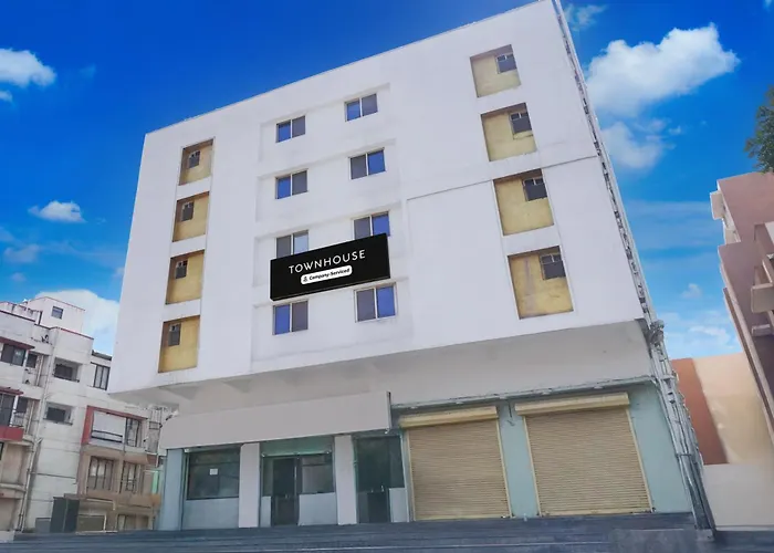Townhouse Ambegaon Road Katraj Formerly White Castle
