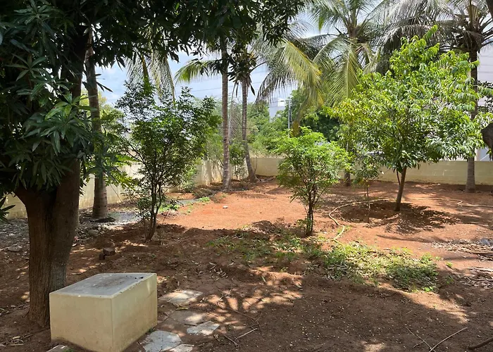 Eden Luxury Stay Saravanampatti