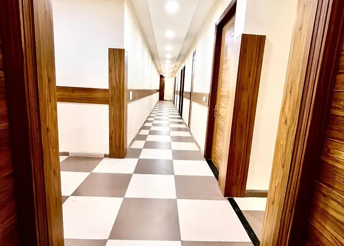 Hotel Woodlark Zirakpur II A Peaceful Stay I Travelers Choice I Best For Family And Group