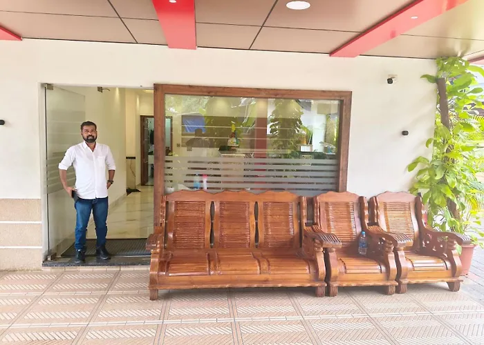 Marina Suites Airport Hotel Kochi