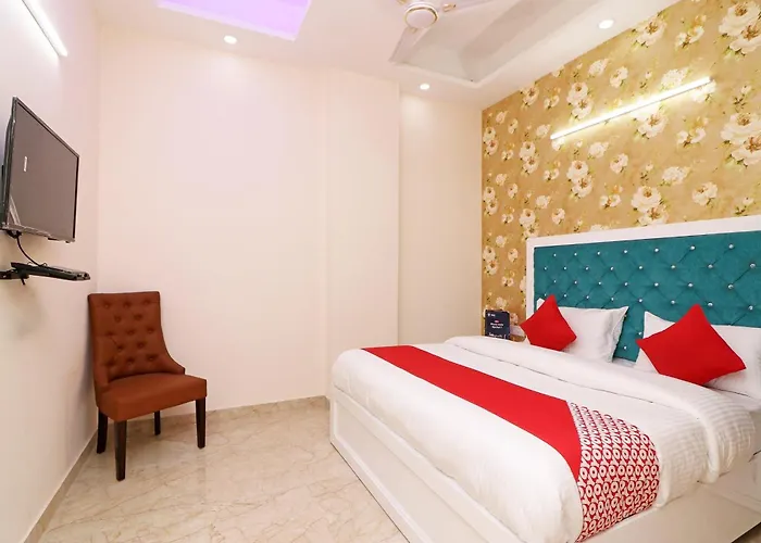 Hotel O The Grand Palace Ghaziabad