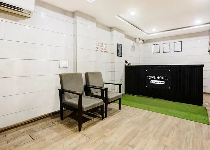 Townhouse Rohini Sector 23