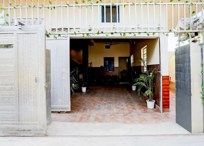 Hotel O Sudhowala Formerly White Retreat