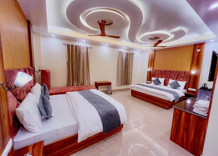 Hotel Grand Safari