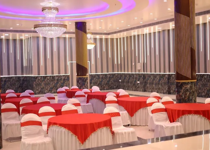 Red Velvet Hotel & Resort