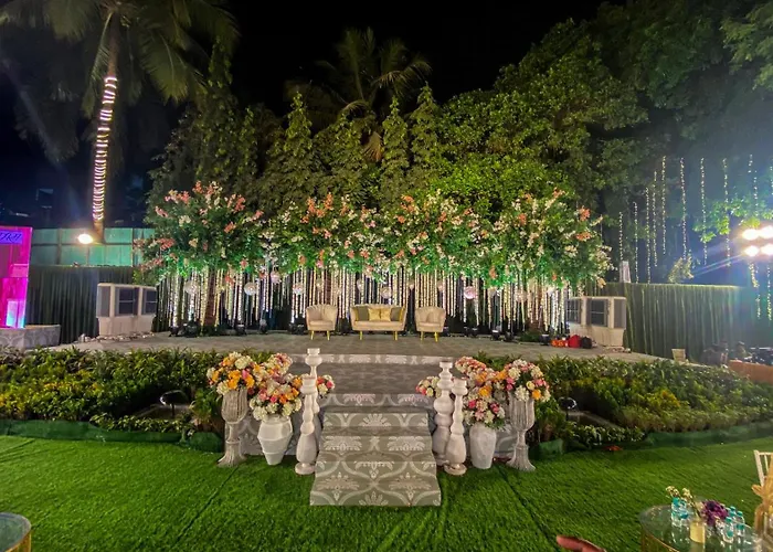 Club Emerald Bombay