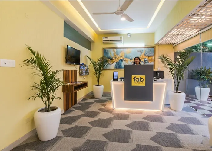 Fabhotel Kiara- 400 Meters From Medanta Hospital