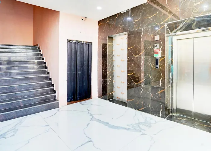 Collection O Surya Enclave Formerly Aroma Regency